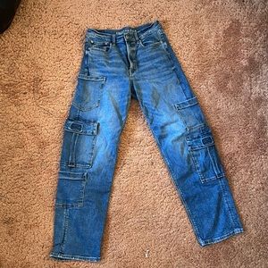 AE High waisted Cargo Jeans